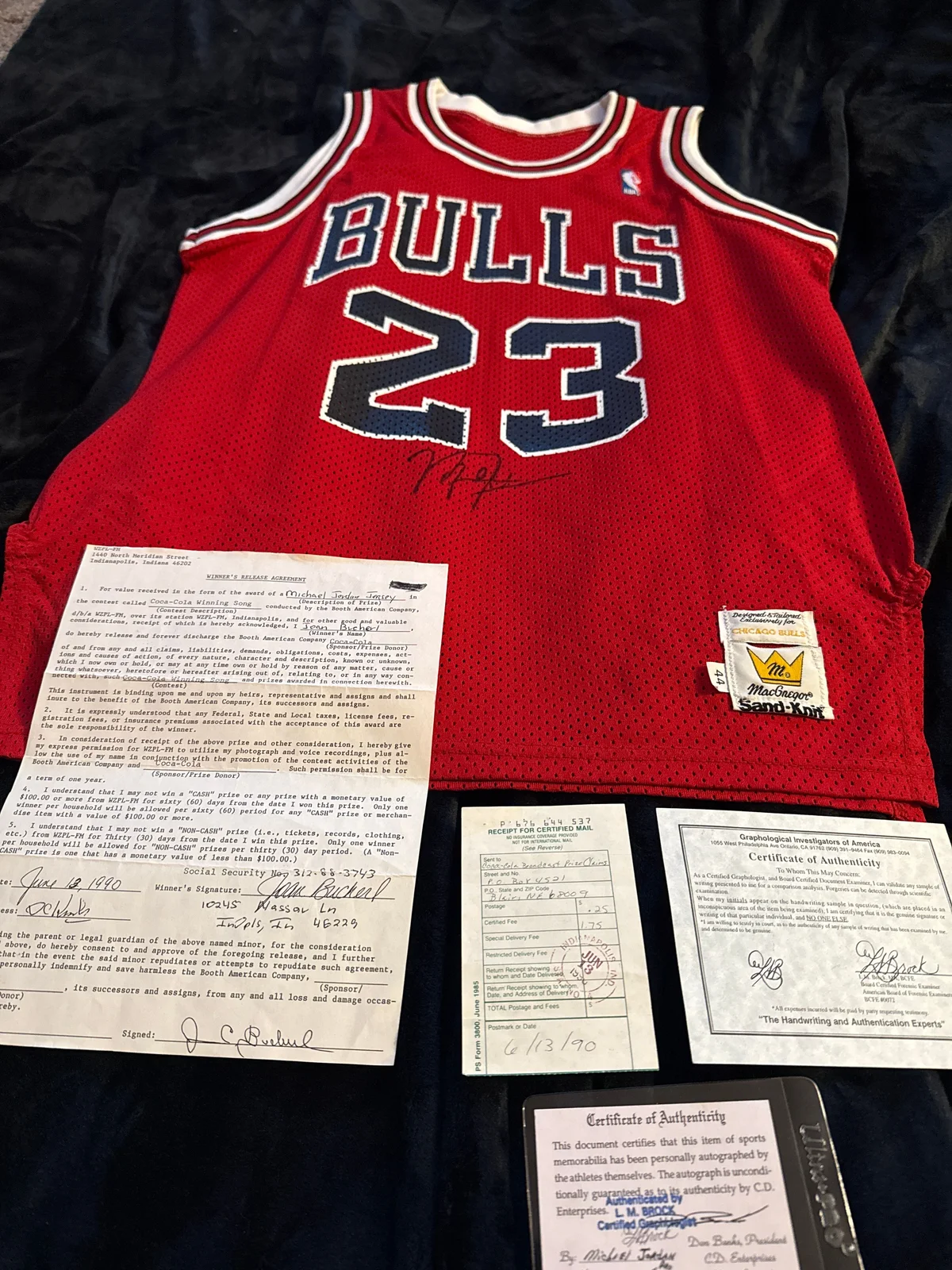 Michael Jordan signed Macgregor Sand-knit jersey photo 7