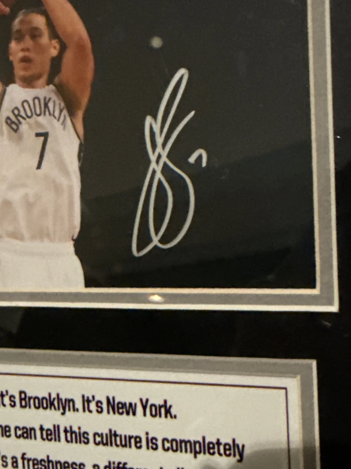 Jeremy Lin signed picture framed  photo 2