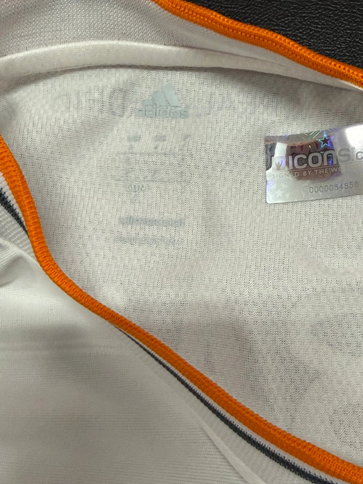 Gareth Bale Signed 2013/14 Champions League Final Player Issue Kit with Inscription