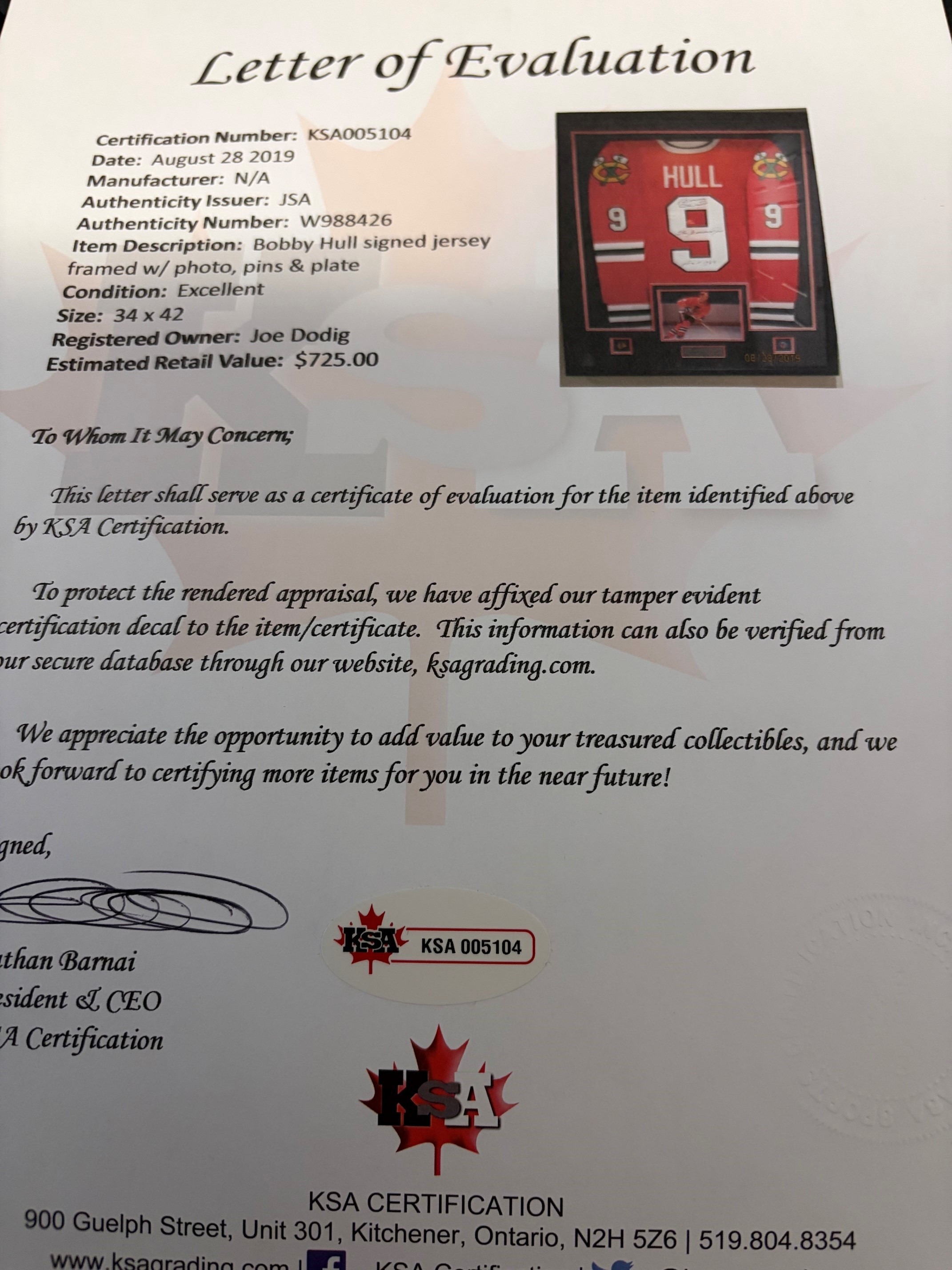 2017 Bobby Hull signed, framed and authenticated Blackhawks away jersey