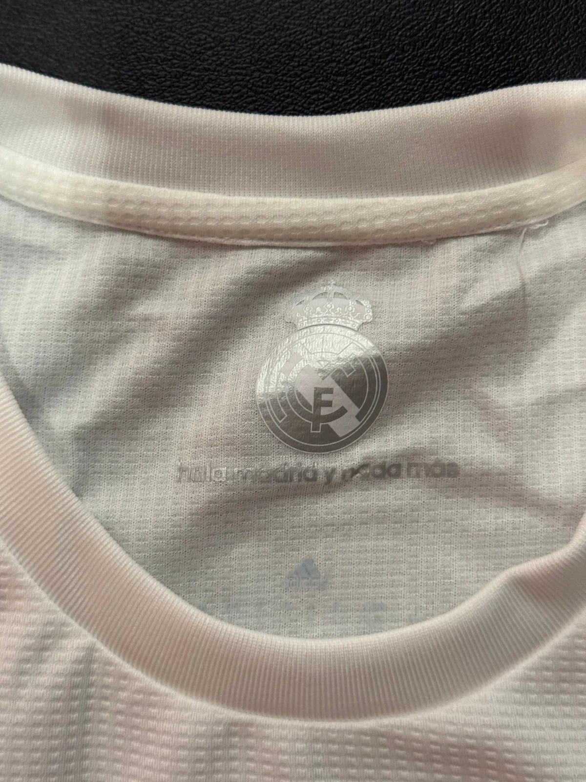 Gareth Bale Autographed 2015/16 Real Madrid Jersey