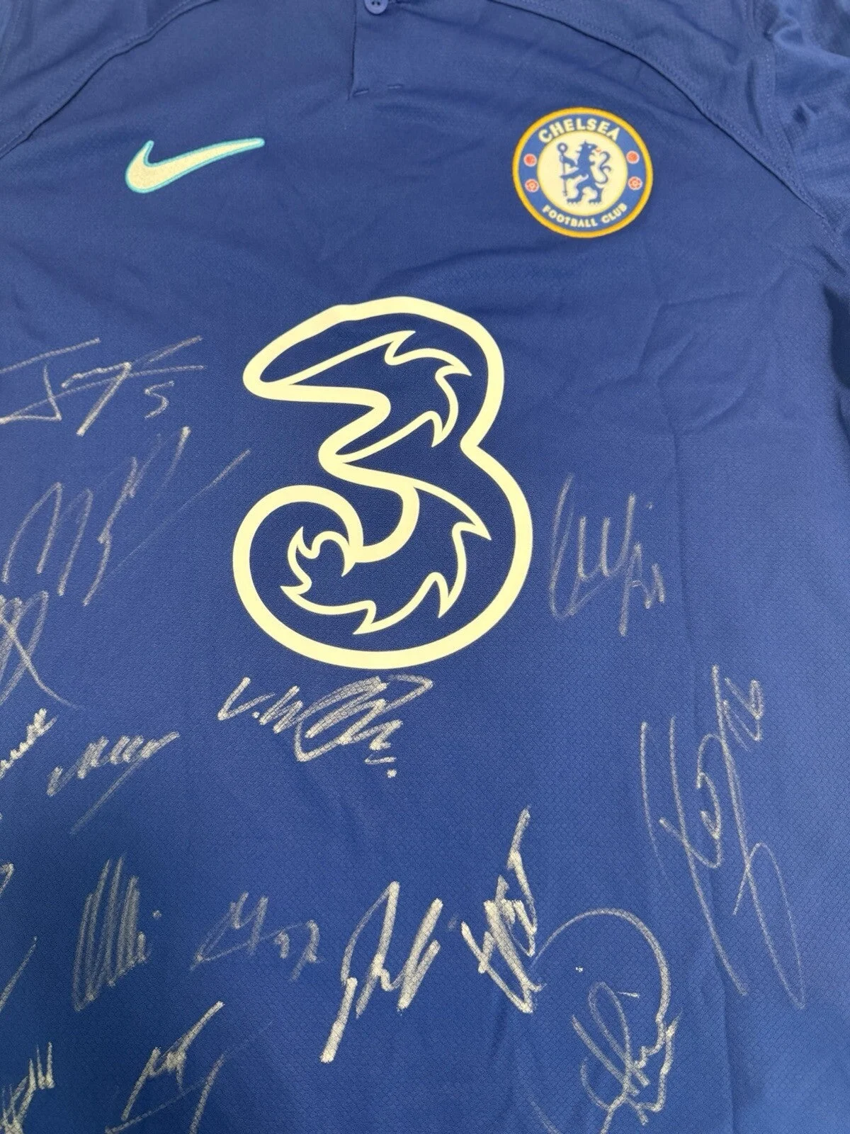 Chelsea FC Official Team-Signed 2022/23 with Club Certificate