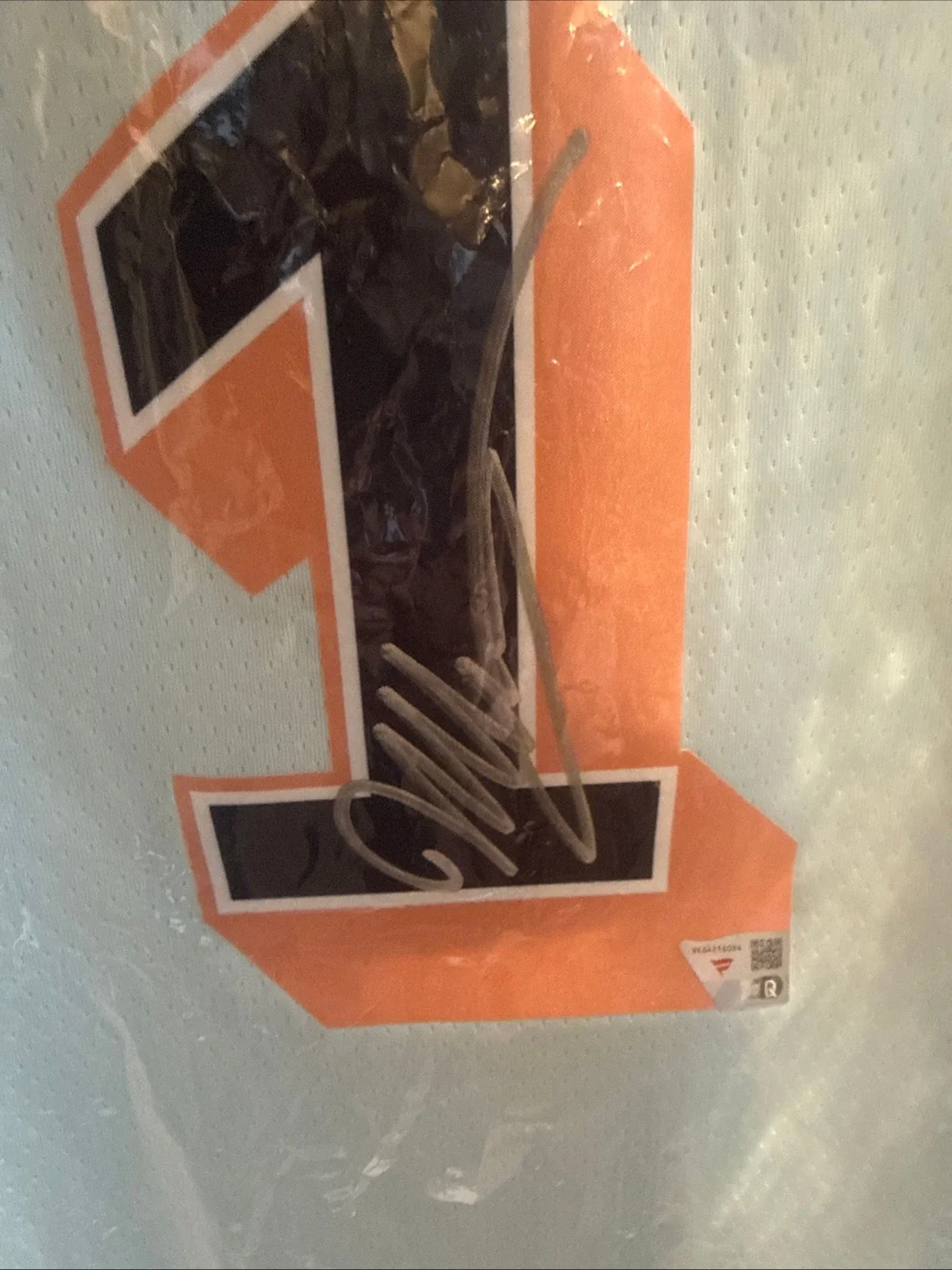 Victor Wembanyama signed Nike authentic jersey photo 4