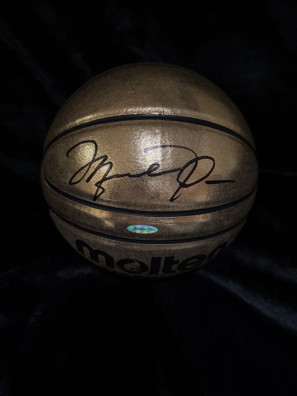 Michael Jordan signed Milton gold basketball 