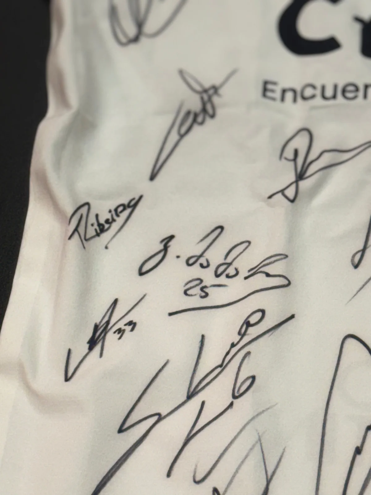 Valencia CF 2022/23 Squad Signed Jersey