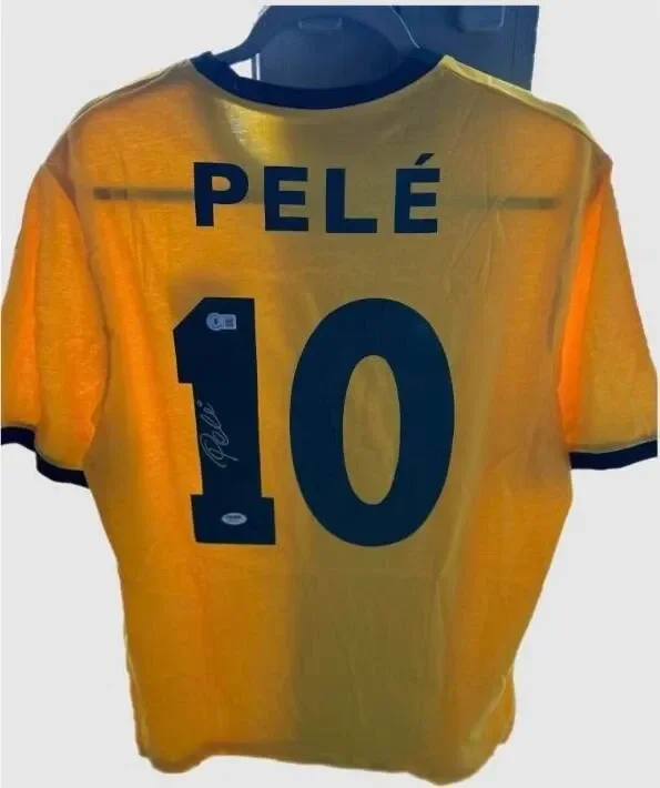 Pelé Signed Brazil Jersey – 1970 National Team Kit (Autographed, PSA/DNA Certified)