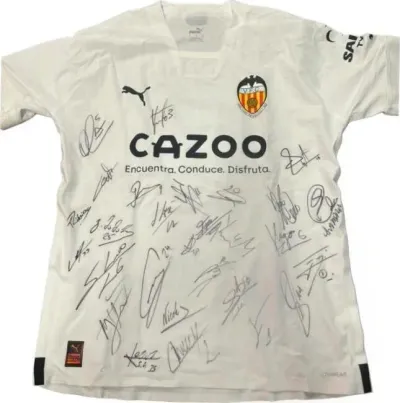 Valencia CF Team-Signed Jersey – MatchWornShirt Authenticated
