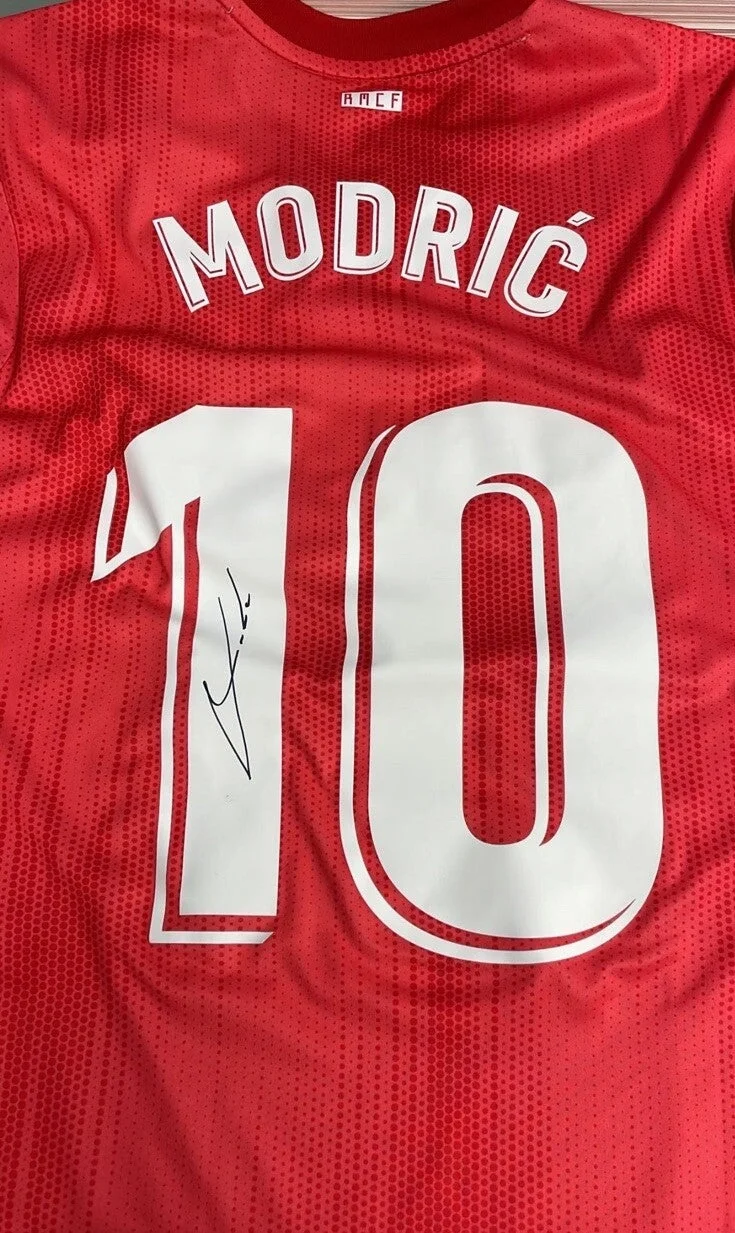 Luka Modric Match-Issued Signed Real Madrid 2018/19 Third Shirt w/ ICONS COA