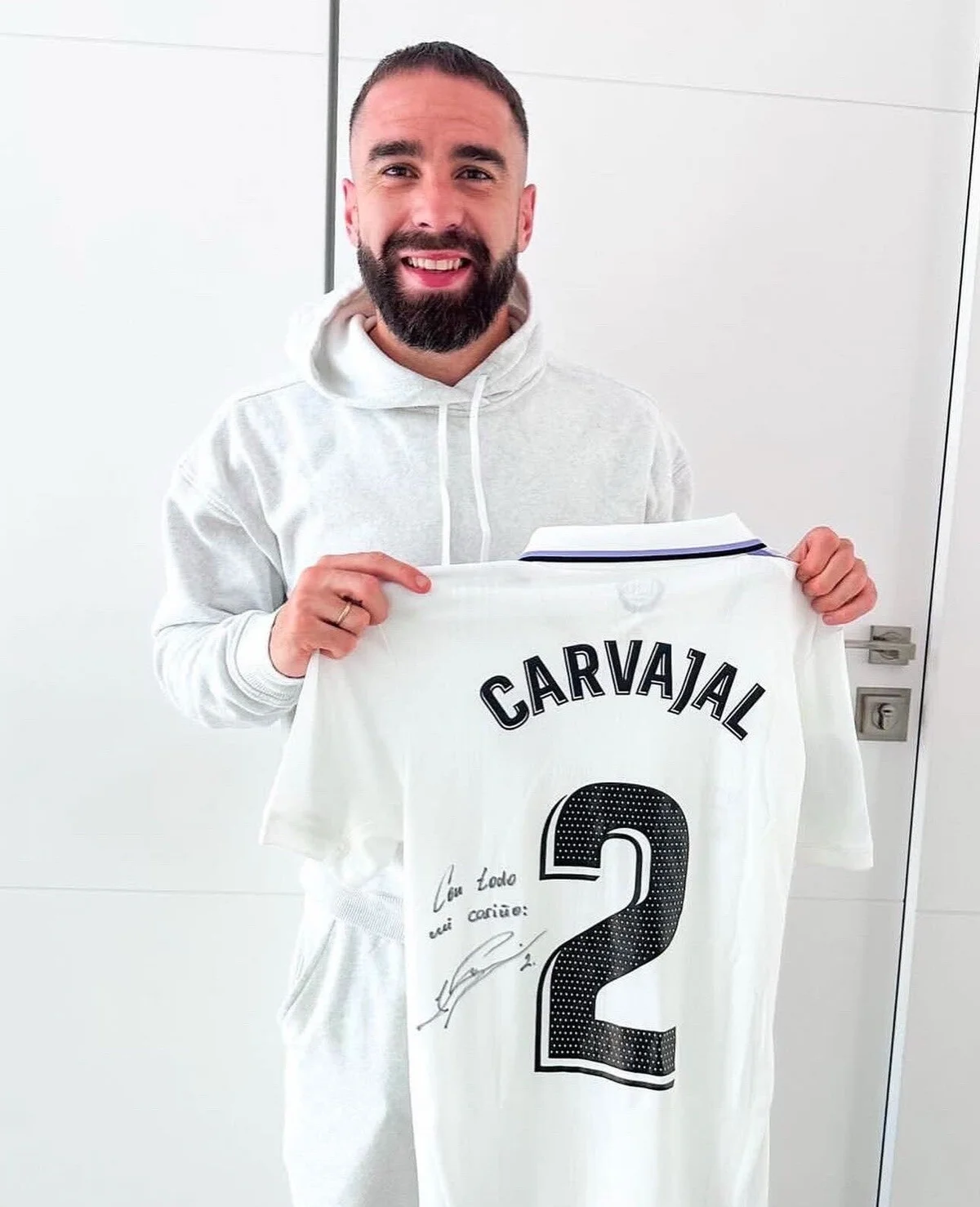 Dani Carvajal Signed 2022/23 Real Madrid Player Issue
