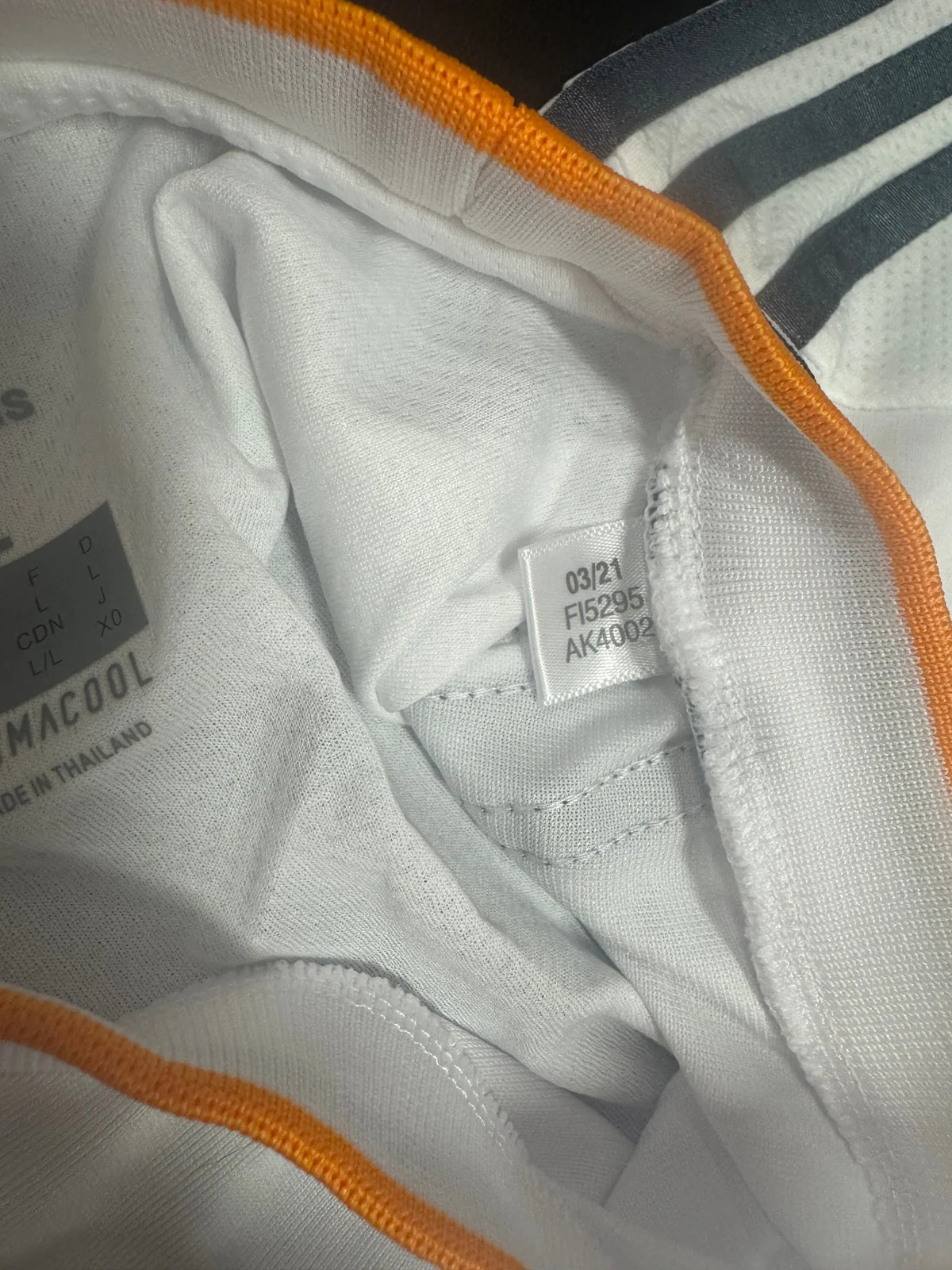 Karim Benzema Signed 2013/14 Real Madrid Player Issue Jersey