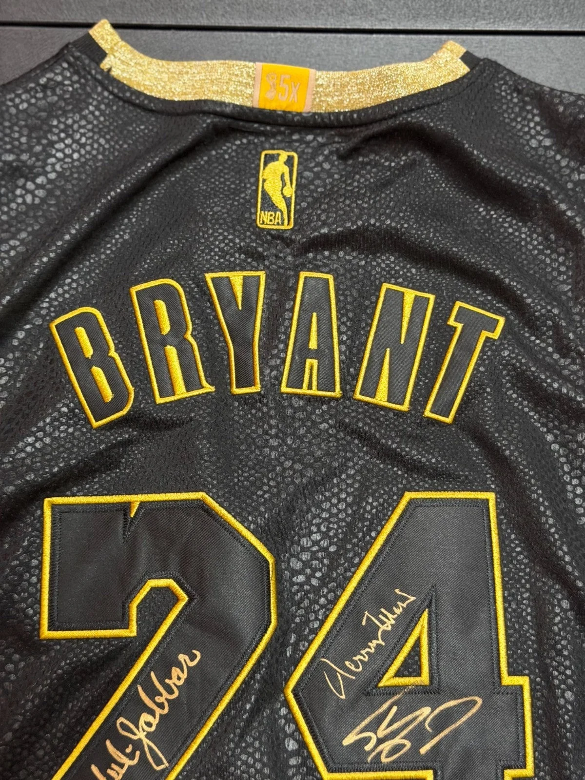 4 Kobe Bryant Lakers Jerseys Signed by Legends Magic Kareem Shaq West Baylor